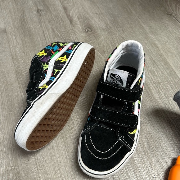 Vans - Picture 8 of 8